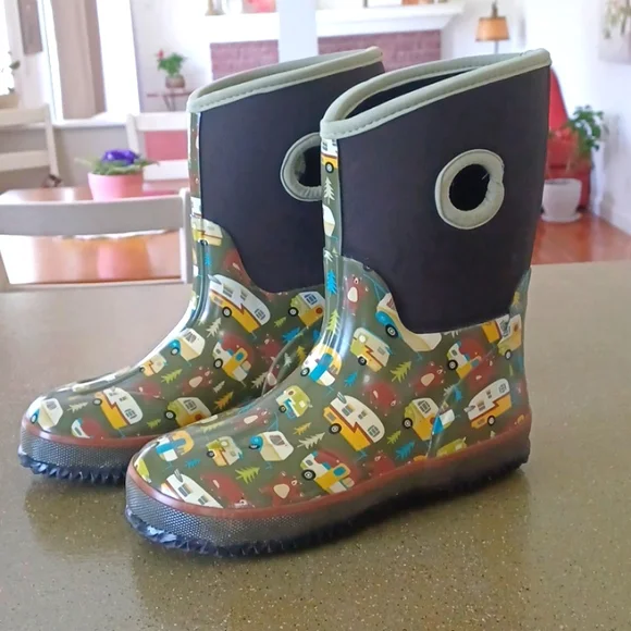 Lily & Dan- Camper Print Thick Rubber Muck/Rain Boots Insulated Youth Size 2/3 - Picture 1 of 10